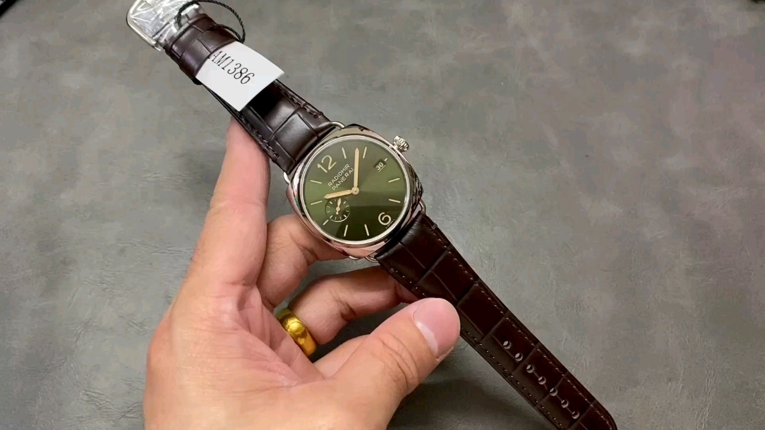 VS パネライ PAM1386 ノーガードブリッジ P.900ムーブメント 40mm