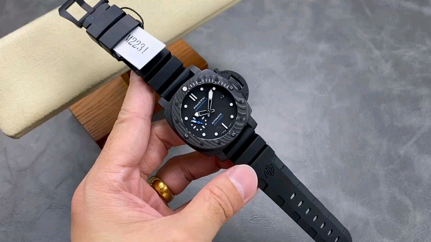 「Vs パネライ PAM2231モデル P.900ムーブメント 42mm」