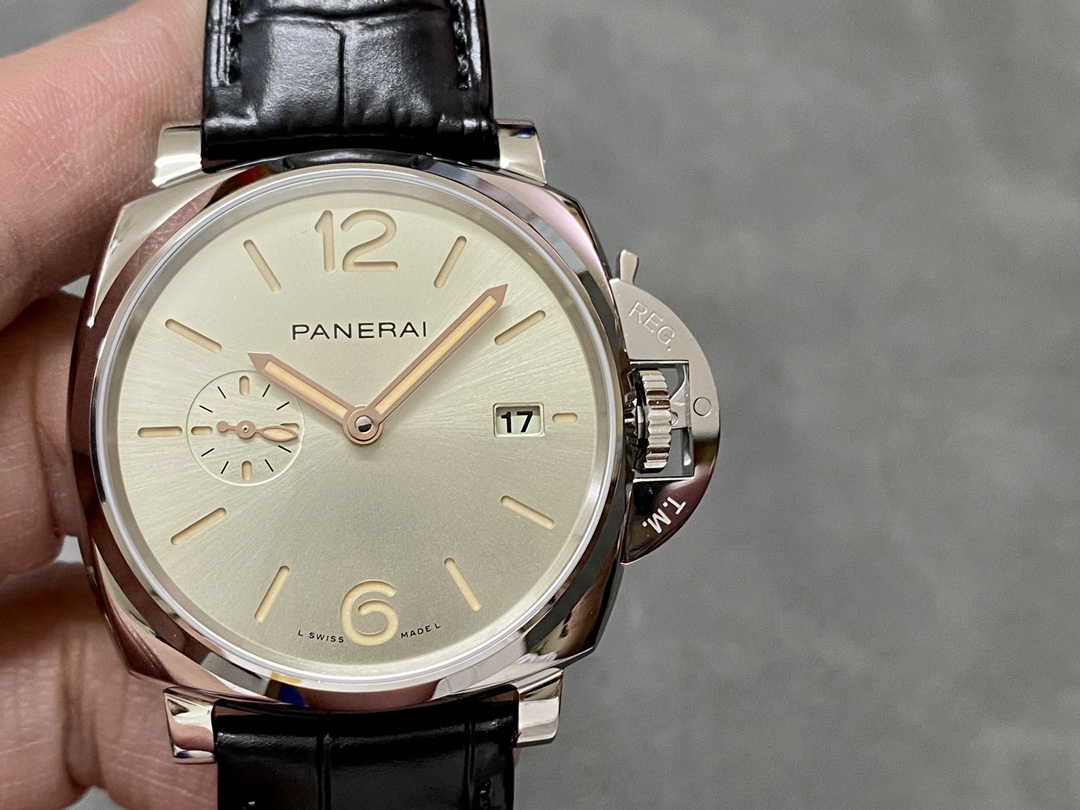 VS パネライ PAM1249型 42mm