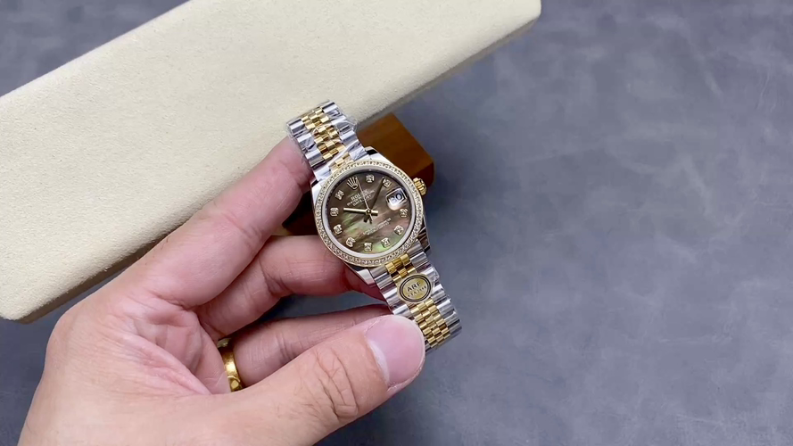 {“タイトル”:”レビューで語るARF 31mm ロレックスの魅力”,”ケース”:”腕時計を選ぶ時、見た目の美し
