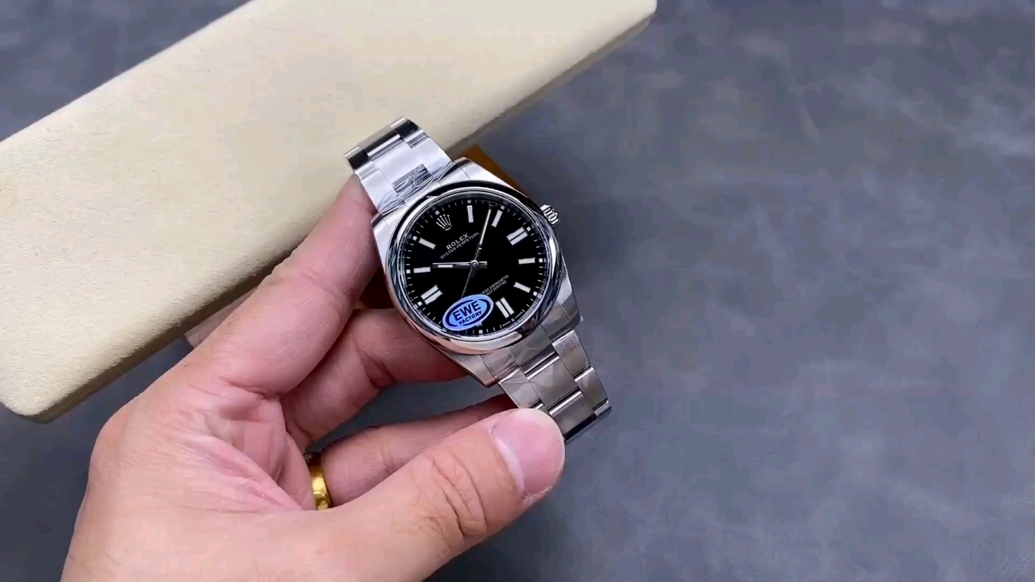 なぜEWEのロレックスクローンがトピックに？その魅力に迫る！