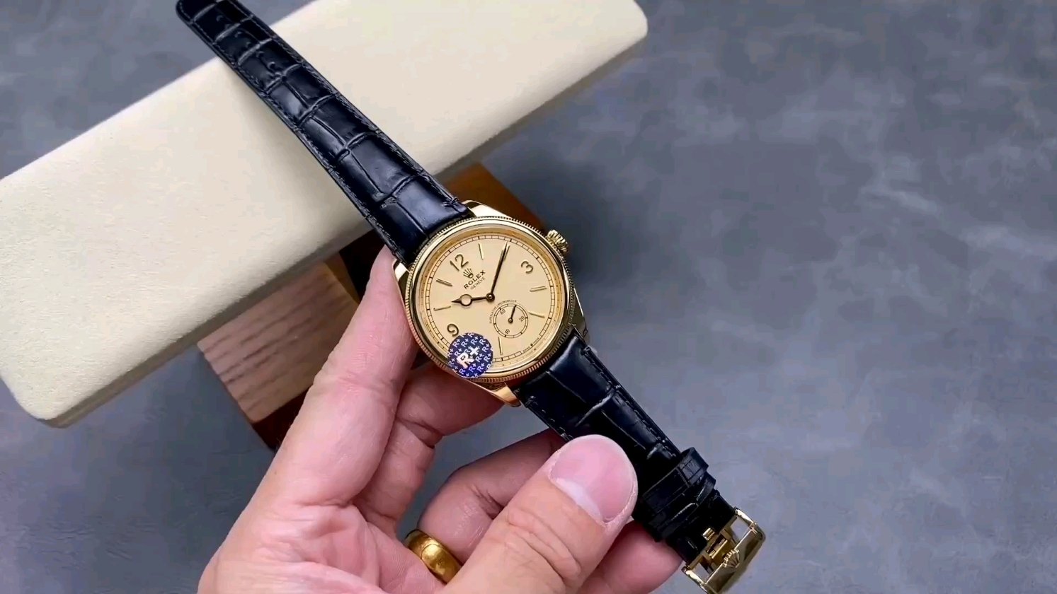 ロレックスパーペチュアル1908型を選ぶ理由と魅力！驚きのデザインと機能
