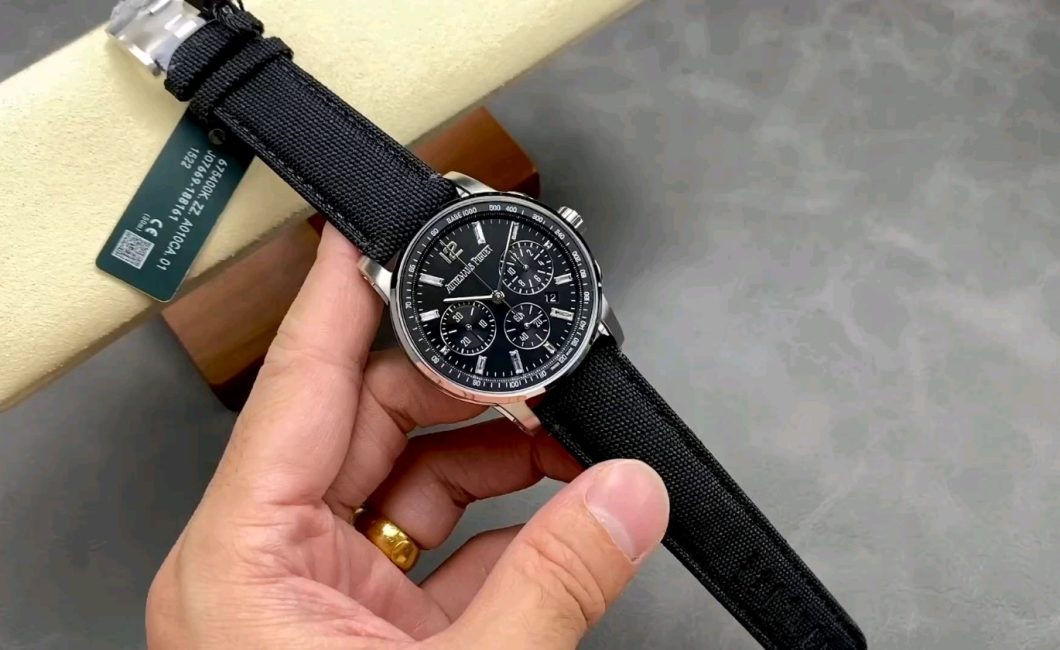 新感覚！オーデマ・ピゲコード11.59シリーズの魅力を解説！