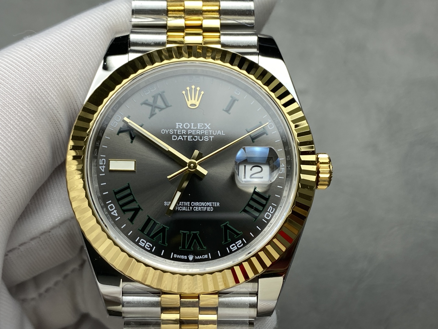 ロレックス デイトジャスト 41mm 3235ムーブメント