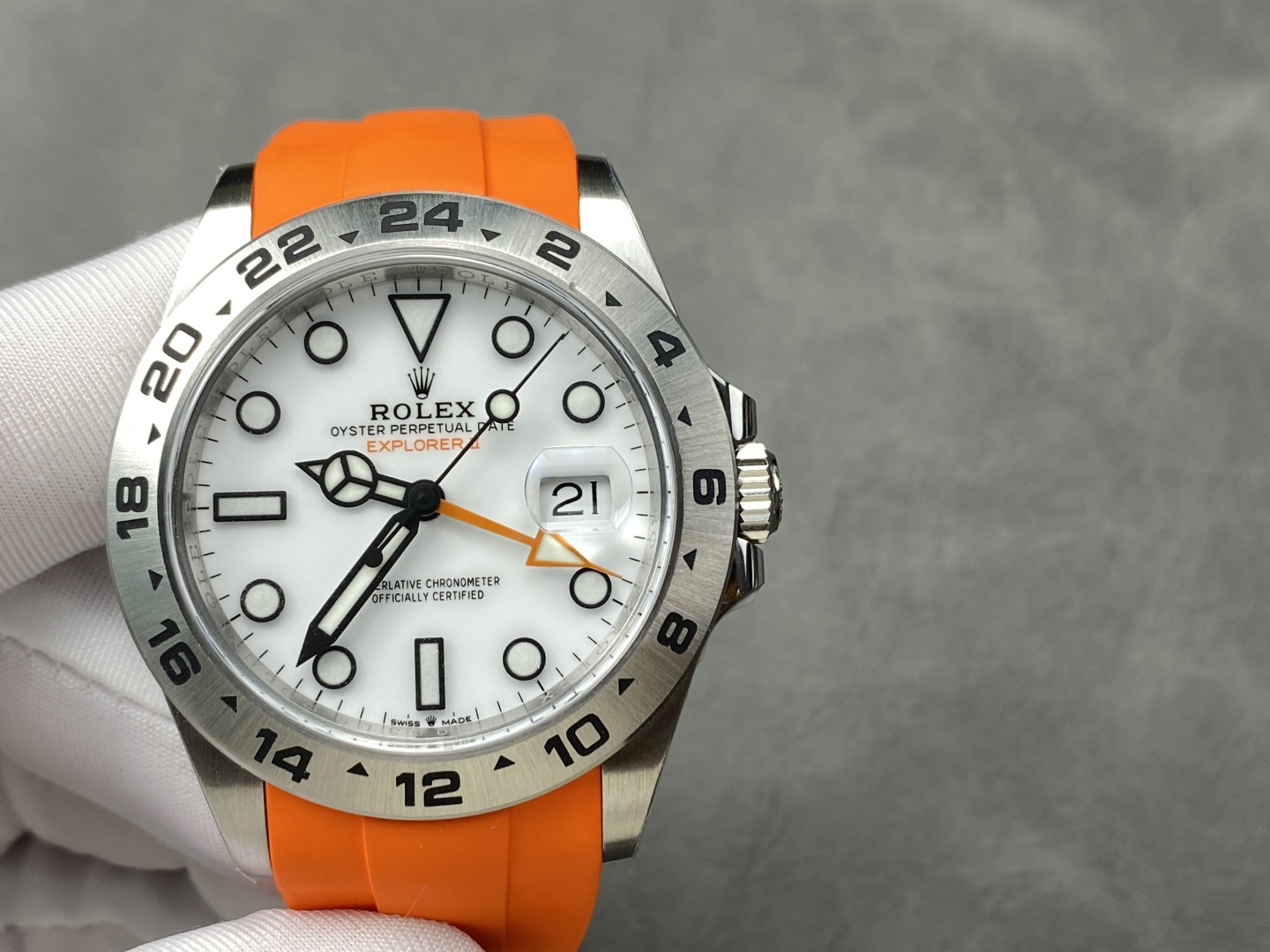 カスタマイズオレンジテープ エクスプローラーII42mm 3285ムーブメント