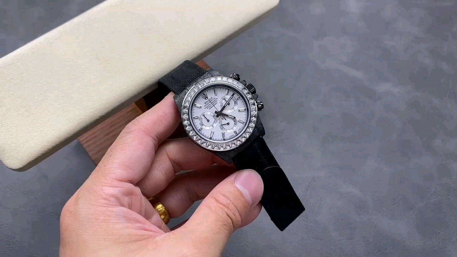 ロレックス デイトナカスタマイズモデルの魅力って？徹底解説！