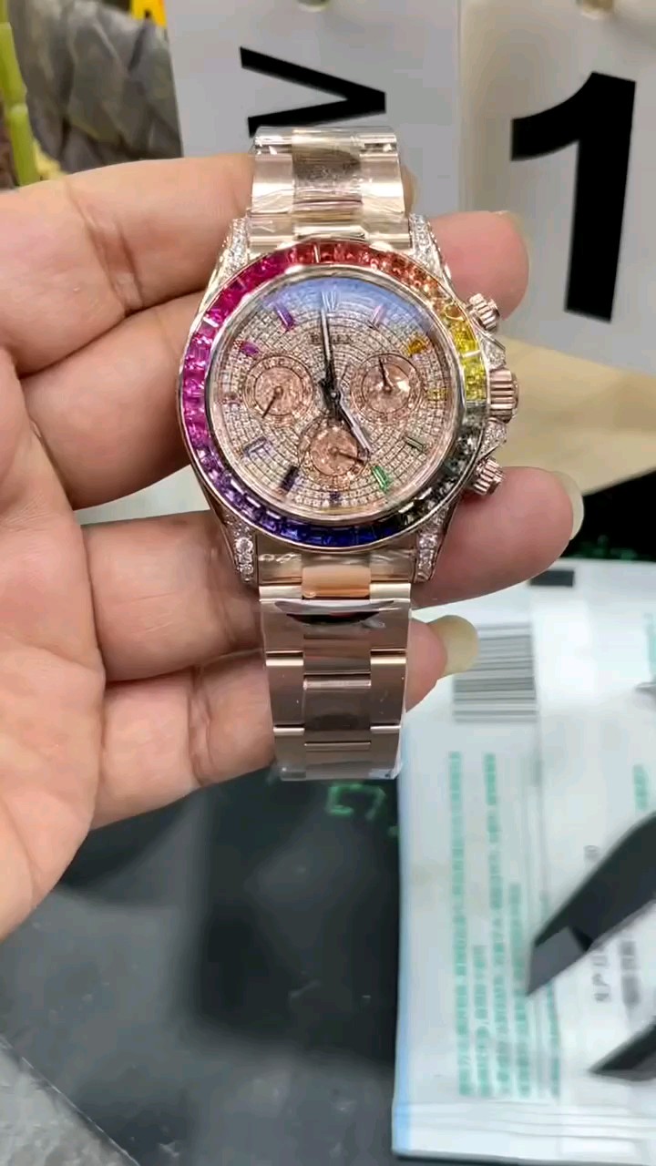 「BT ロレックス デイトナ フルダイヤモンドシリーズ/40mm レインボーデイトナ サファイアゴールドアイ/丹東4130 フルオートクロノグラフムーブメント」
