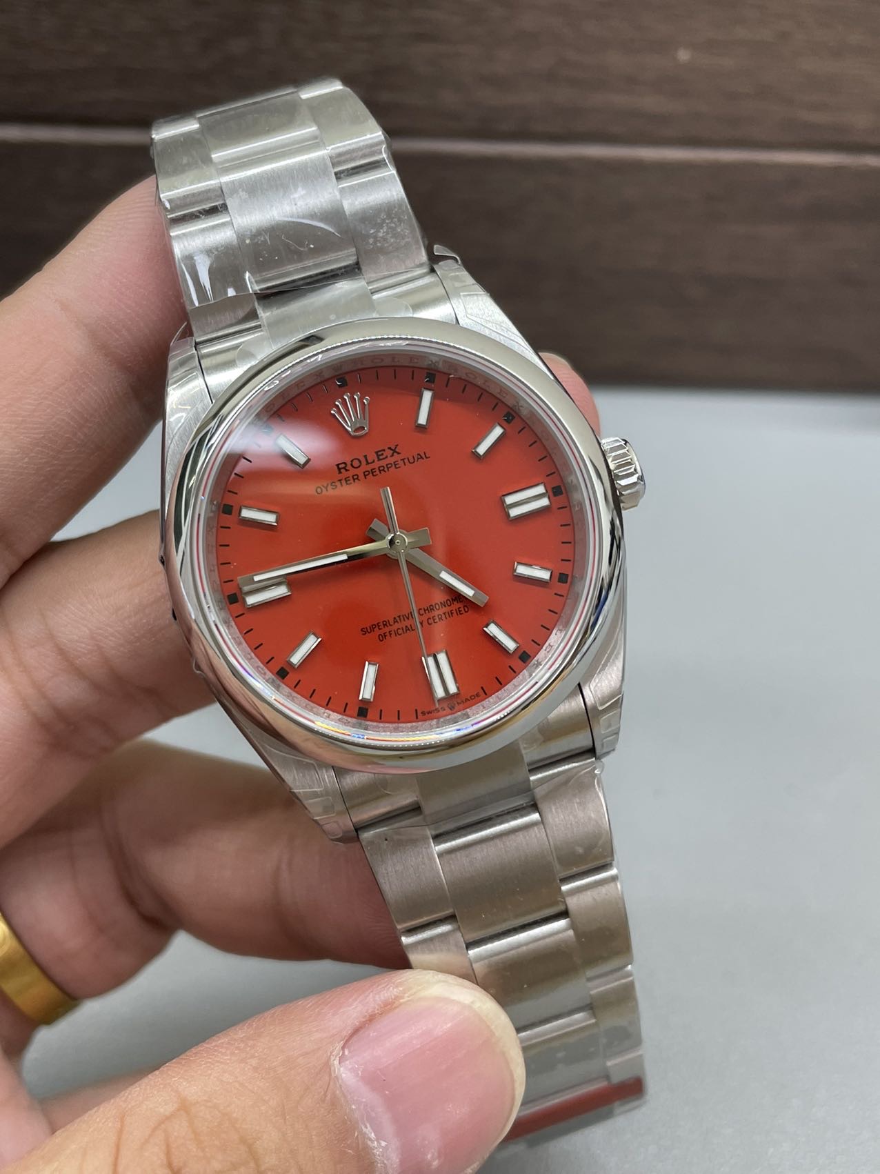 VS新品、オイスターパーペチュアル36mm、レッドチャリザード、ダンドン3230一体型