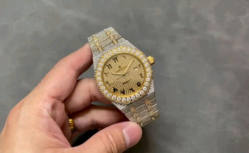 オーデマ・ピゲ フルダイヤモンド15400