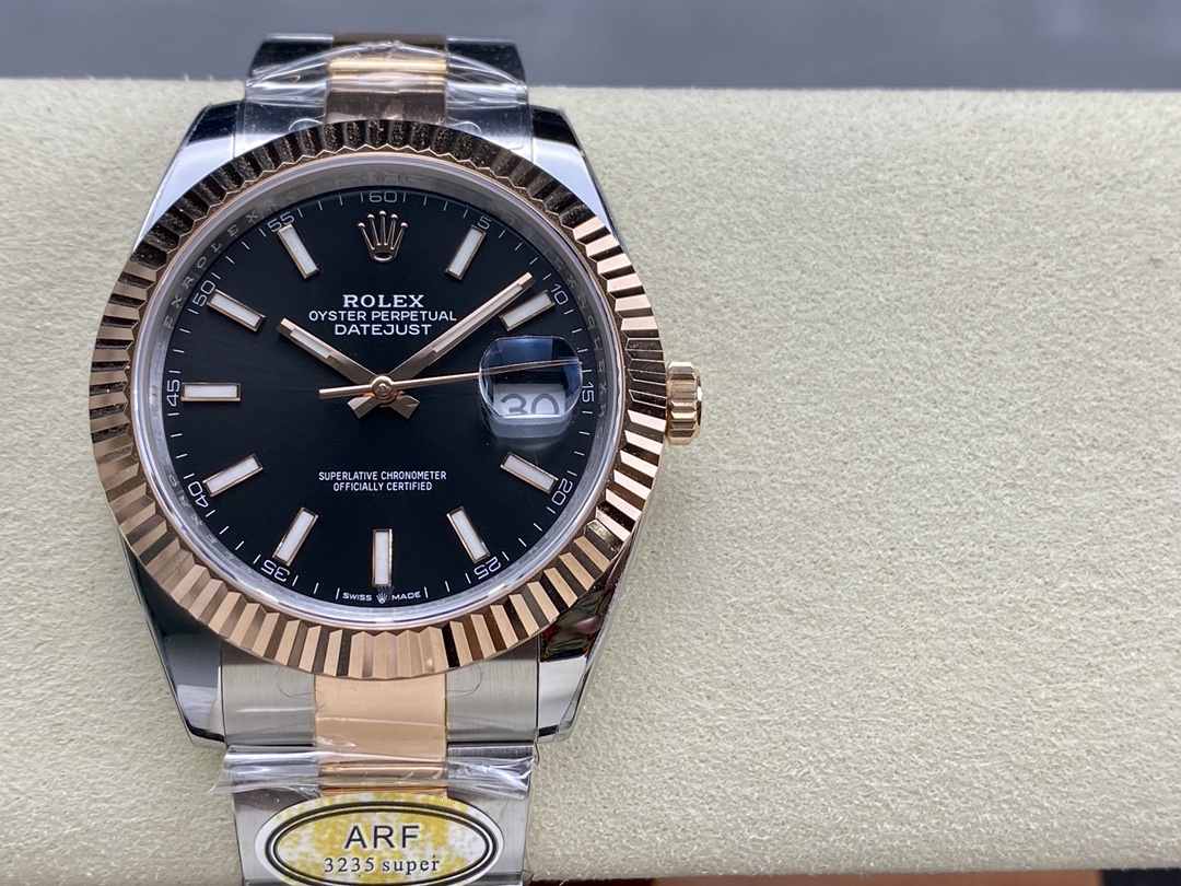 ARF新品！高さを極めるレプリカ時計の実力は？