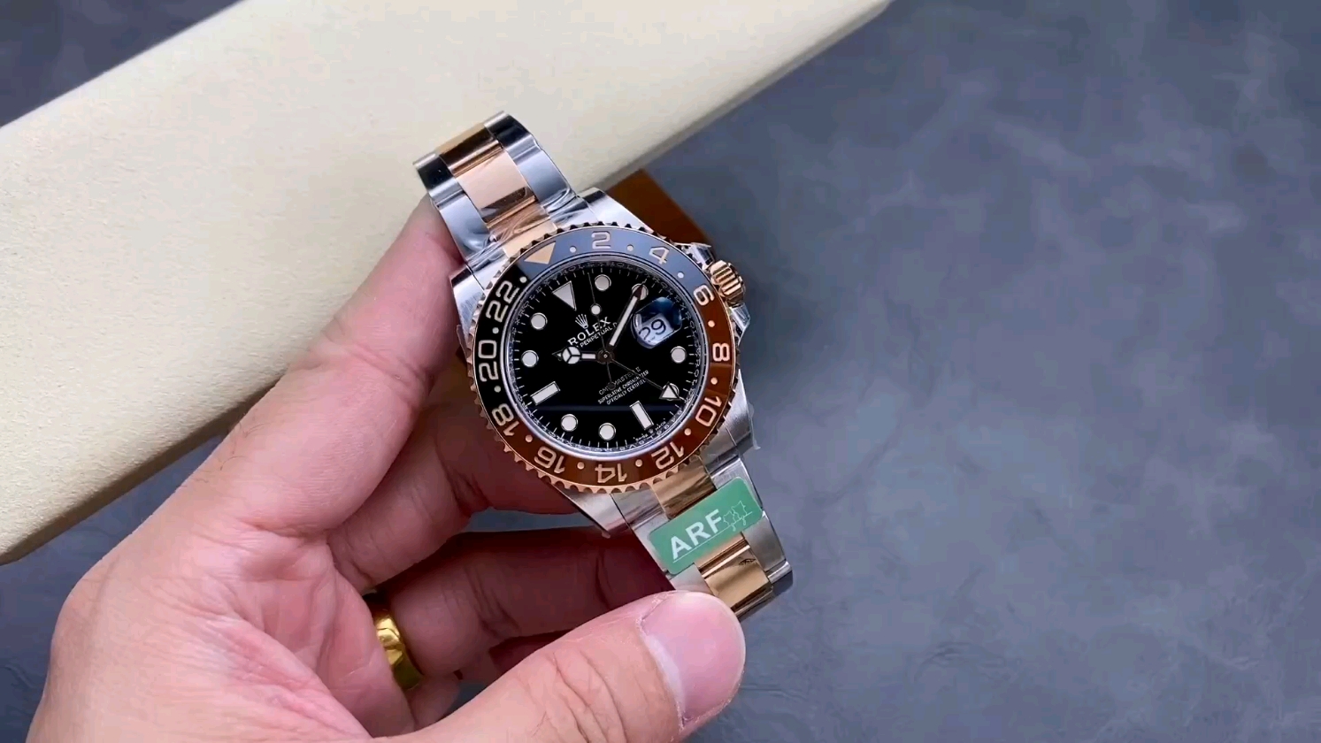 本格派腕時計を手に入れるなら！ARF GMT グリニッジが熱い理由