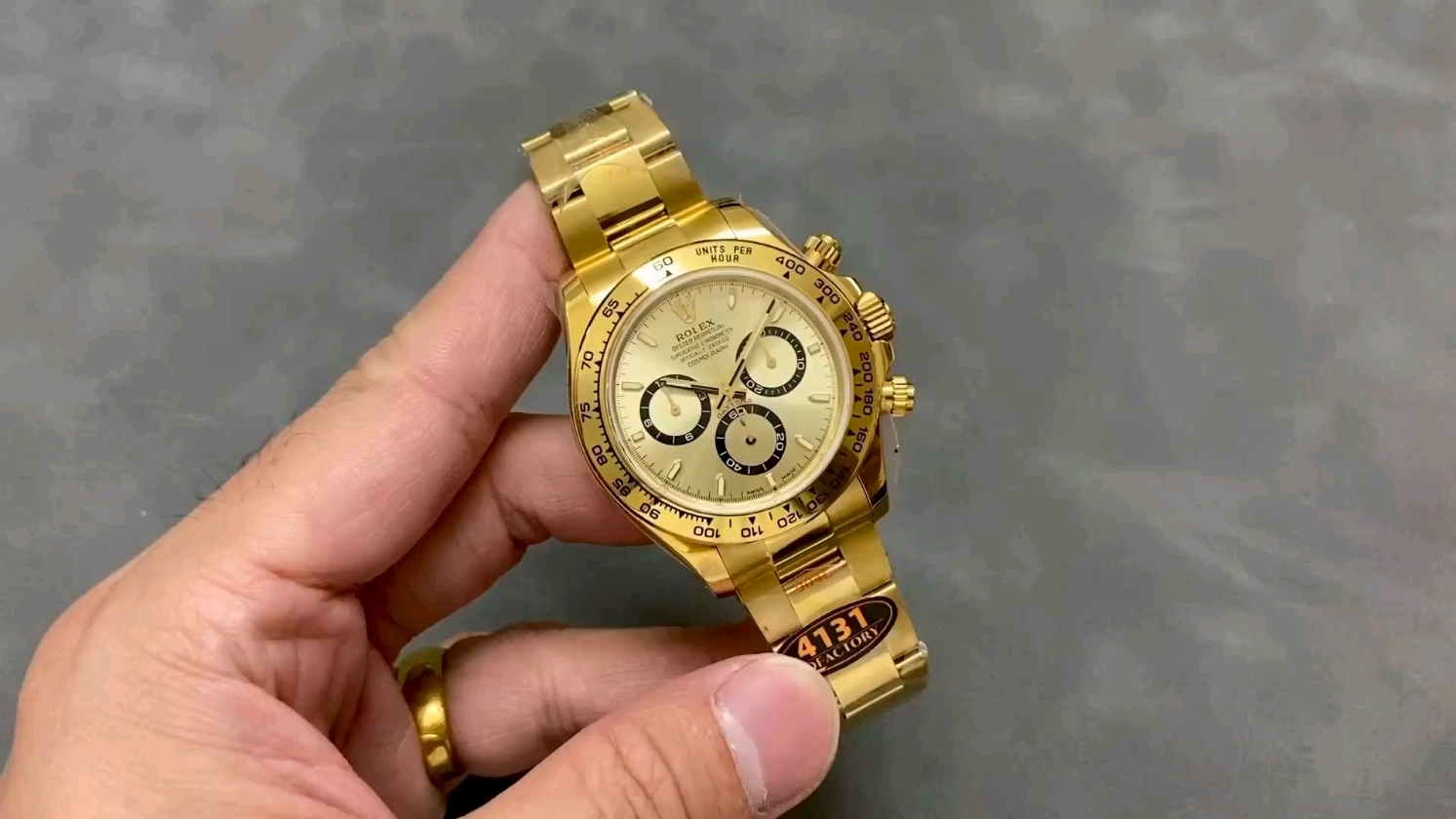 QF ロレックス 新作モデル デイトナ 4131 ムーブメント 40mm 904 ステンレススチール