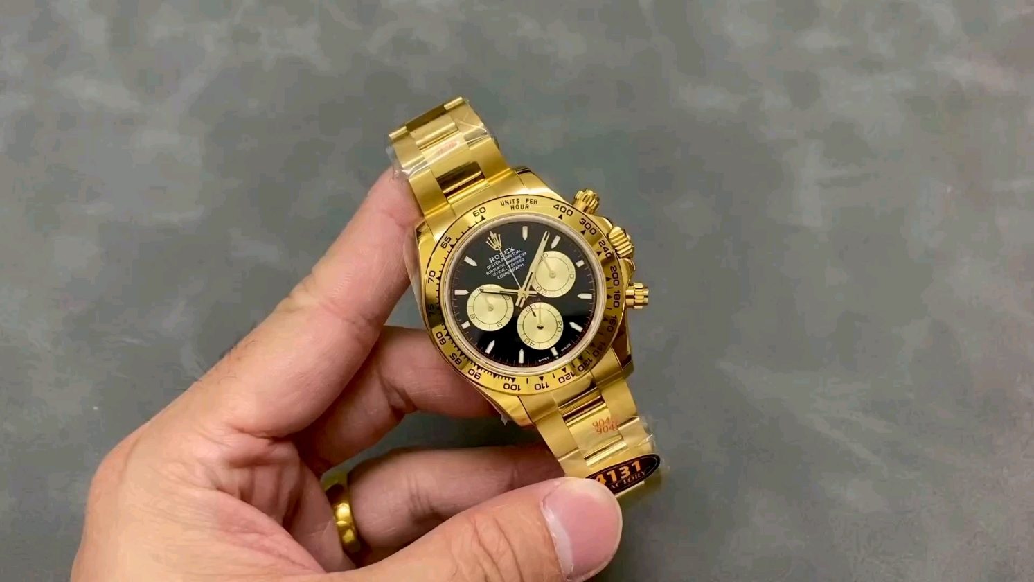 QF ロレックス 新作モデル デイトナ 4131ムーブメント 40mm 904ステンレススチール