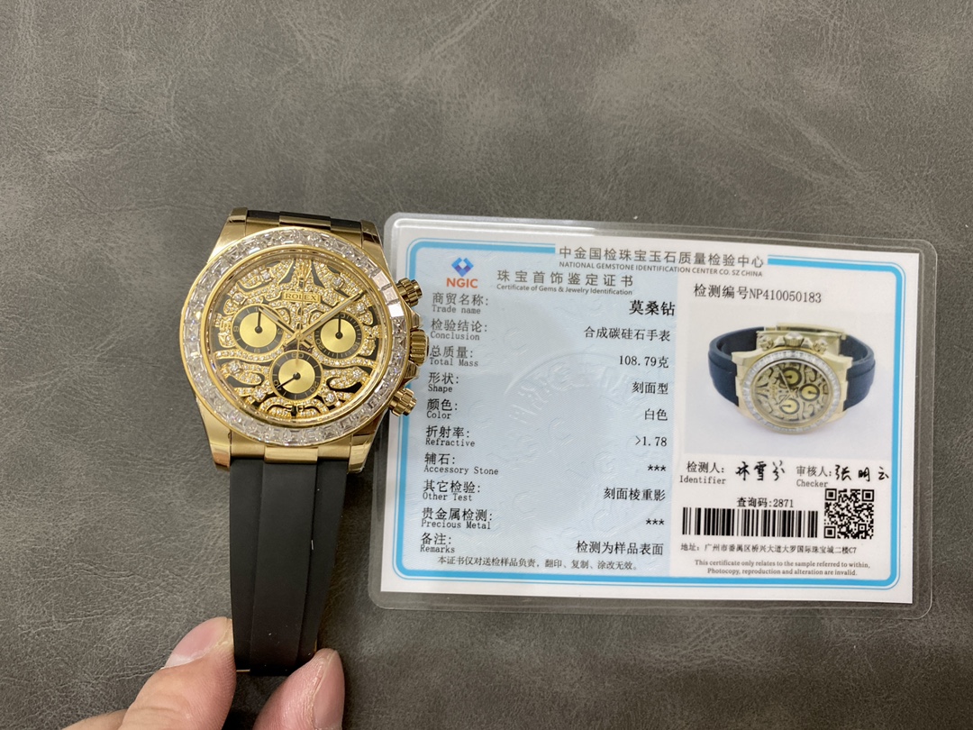 {“タイトル”:”トラサブダイヤルディトナのシークレットに迫る！カスタム時計の魅力”,”ケース”:”腕時計のワールドタイムにおいてカスタム時