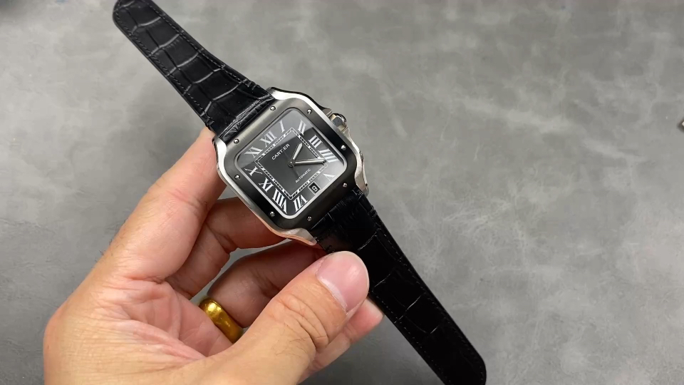 BV製カルティエ サントスレプリカは本物とどれほど似ているのか？