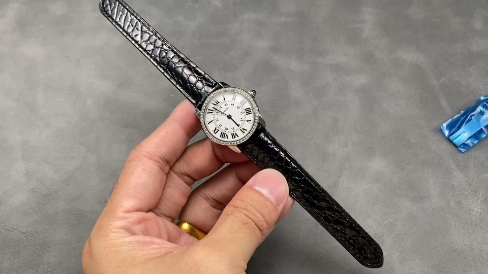 K11 カルティエ ロンドン スモール 29mm
