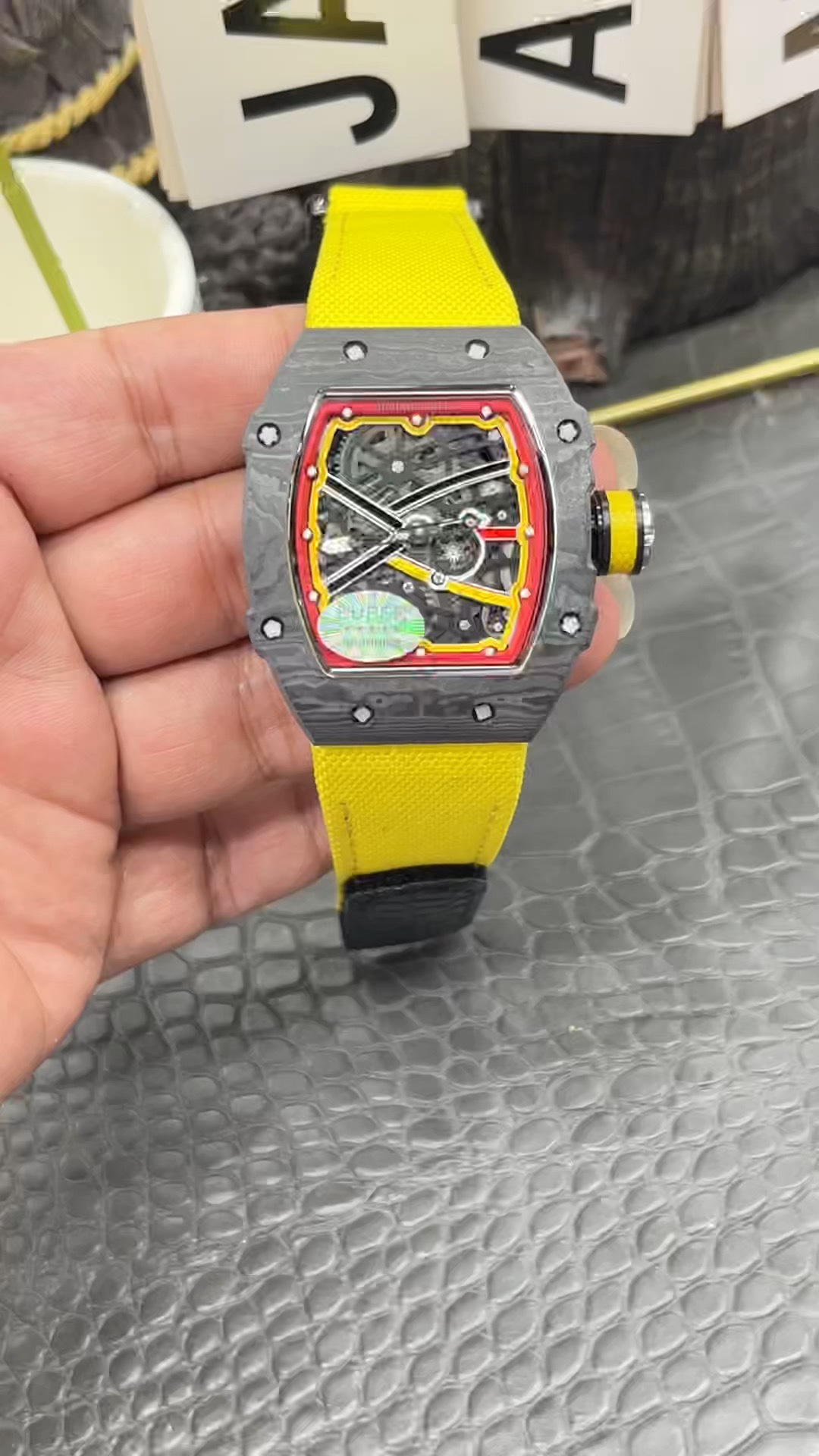 GGリシャールRm67-02と他の高級時計を比較！この日本製ムーブメントの魅力とは？