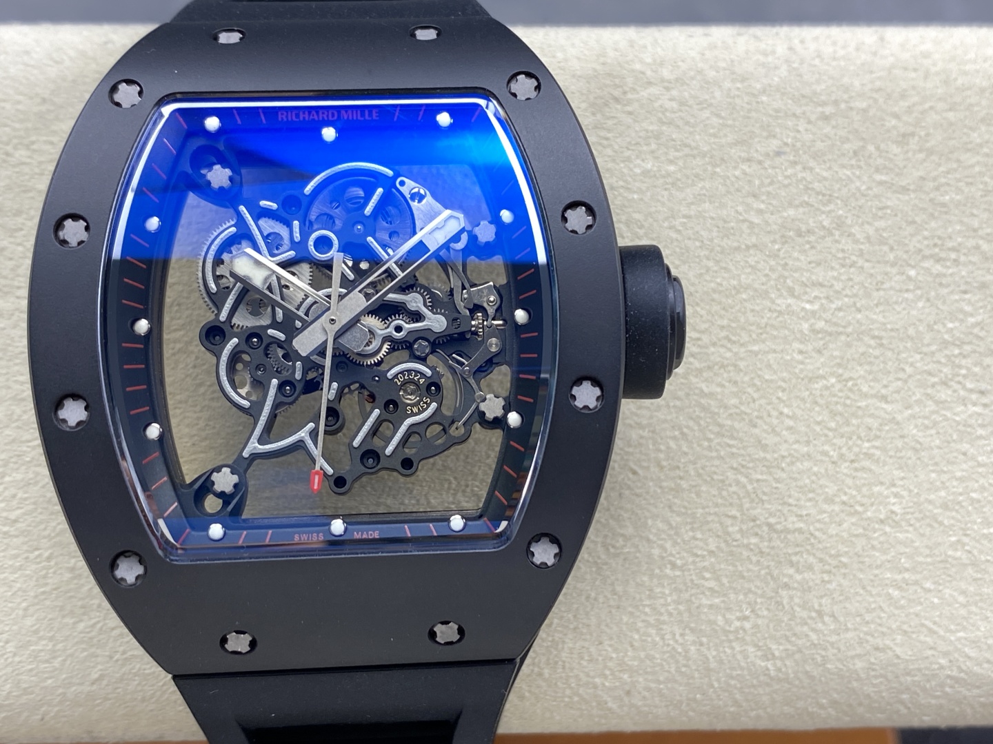 リシャール・ミルの魅力を再発見！RM055の革新ポイントに迫る