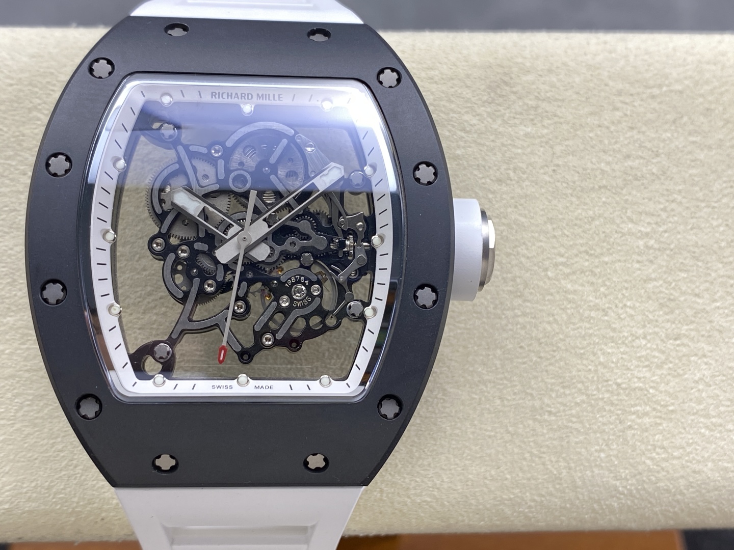 RM055カスタムウォッチが凄い！オリジナルを超える8つの進化とは？
