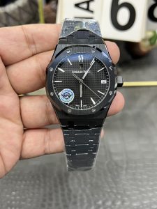 オーデマ ピゲ ロイヤル オーク 15500: セラミックの驚異とそのレプリカたち