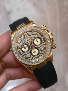 レプリカの謎を解く: FHファクトリーのゴールデンタイガーデイトナを徹底解剖