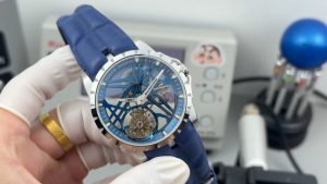 ロジェ・デュブイ スーパー・トゥールビヨン: 革新と芸術の交響曲