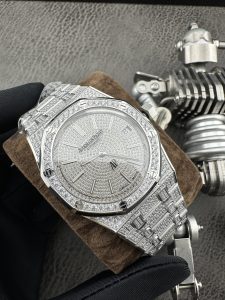 ラグジュアリーの再発見：オーデマ ピゲ ロイヤル オーク VIP 隠しエディション